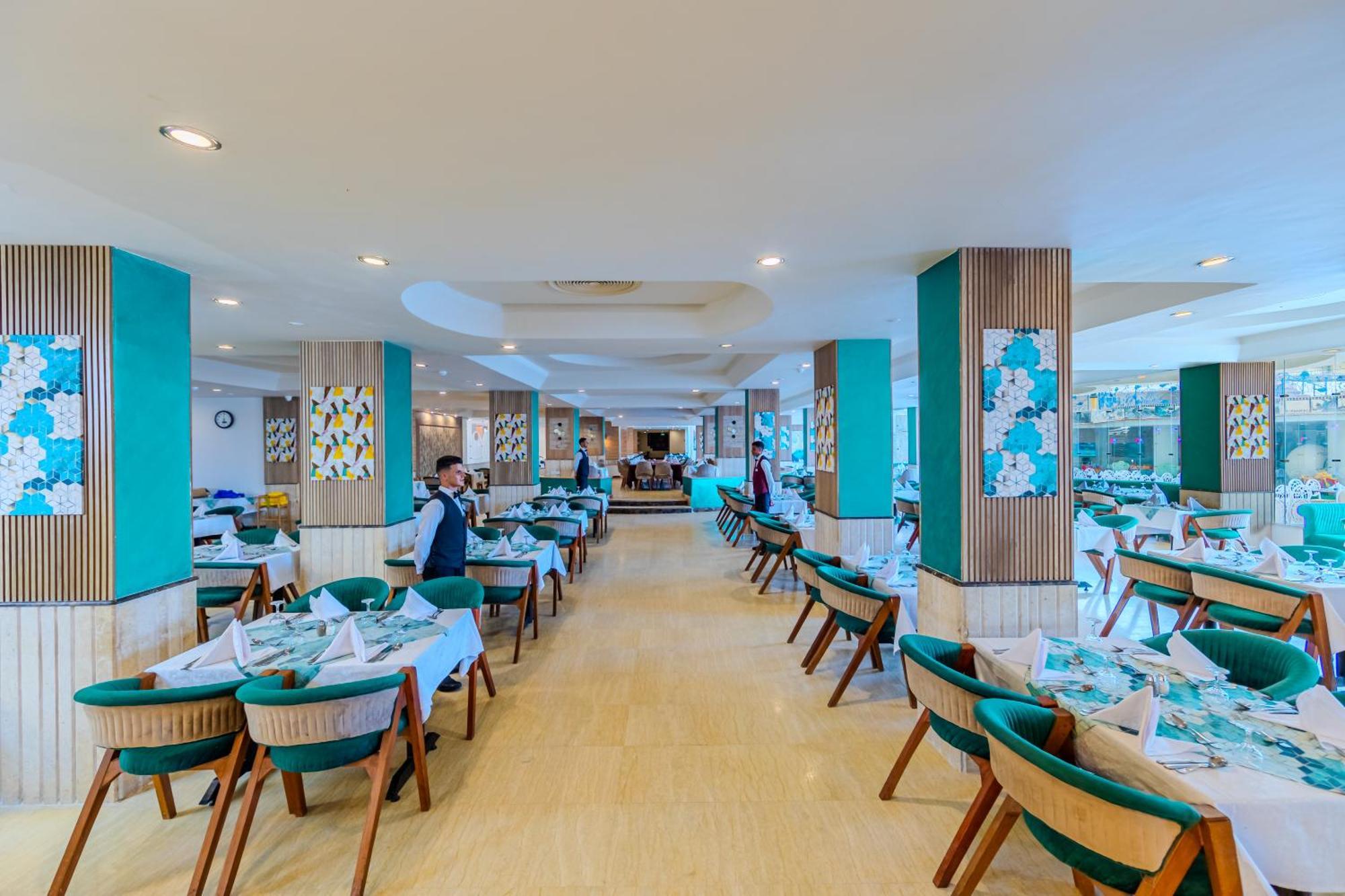 Seagull Beach Resort - Families And Couples Only Hurghada Bagian luar foto