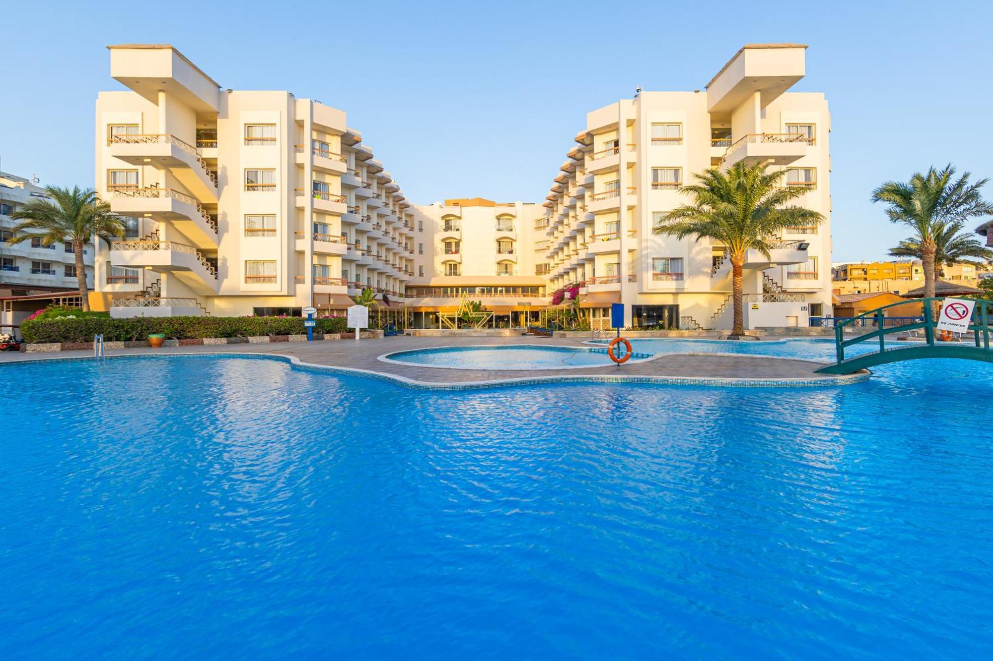Seagull Beach Resort - Families And Couples Only Hurghada Bagian luar foto